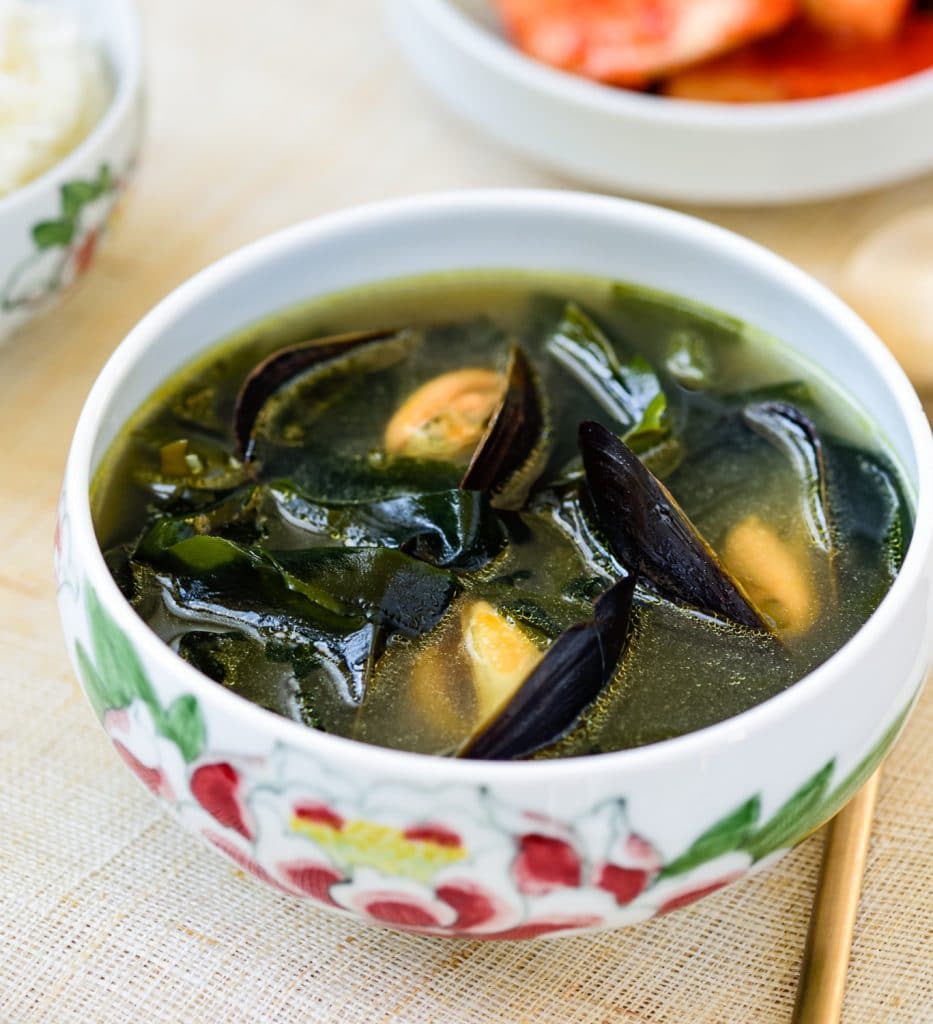 Honghap Miyeokguk (Seaweed Soup with Mussels)