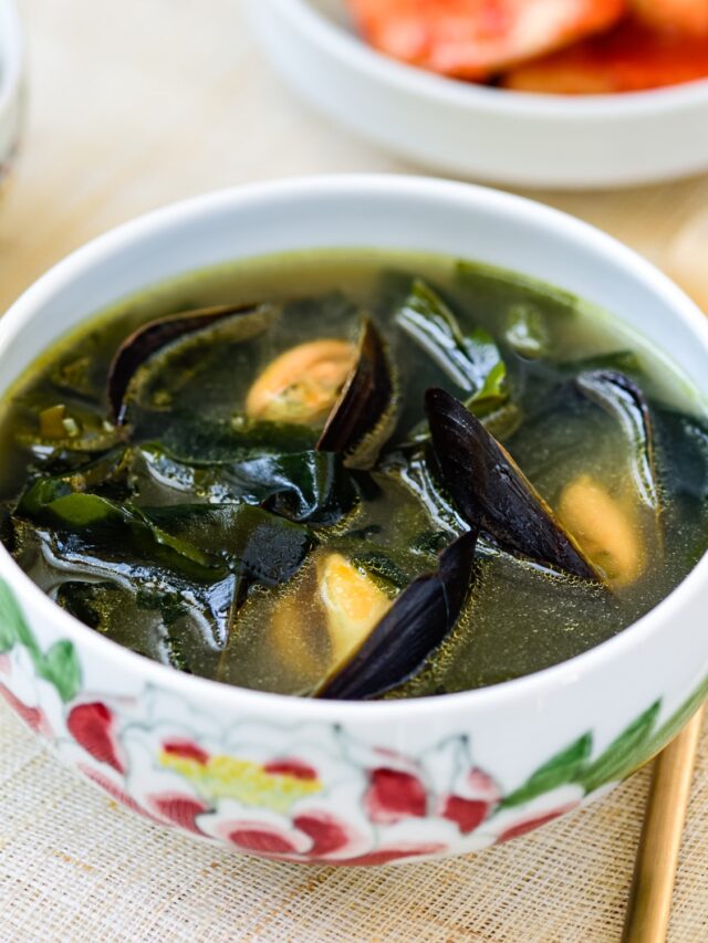 Kongnamul Guk (Soybean Sprout Soup) Korean Bapsang