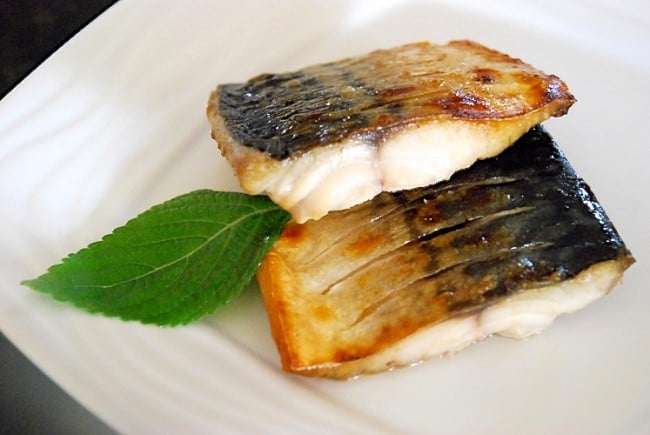 Godengeo Gui 2 e1468901336904 - Godeungeo gui (Grilled Mackerel)