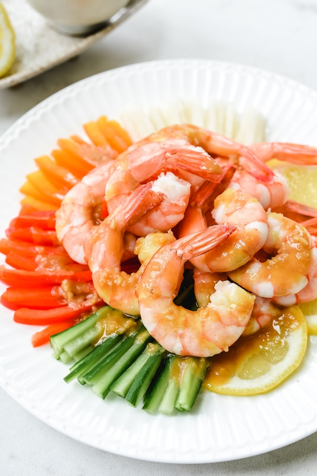 DSC 4540 e1561348518932 - Shrimp Salad with Hot Mustard Dressing (Saewu Naengchae)