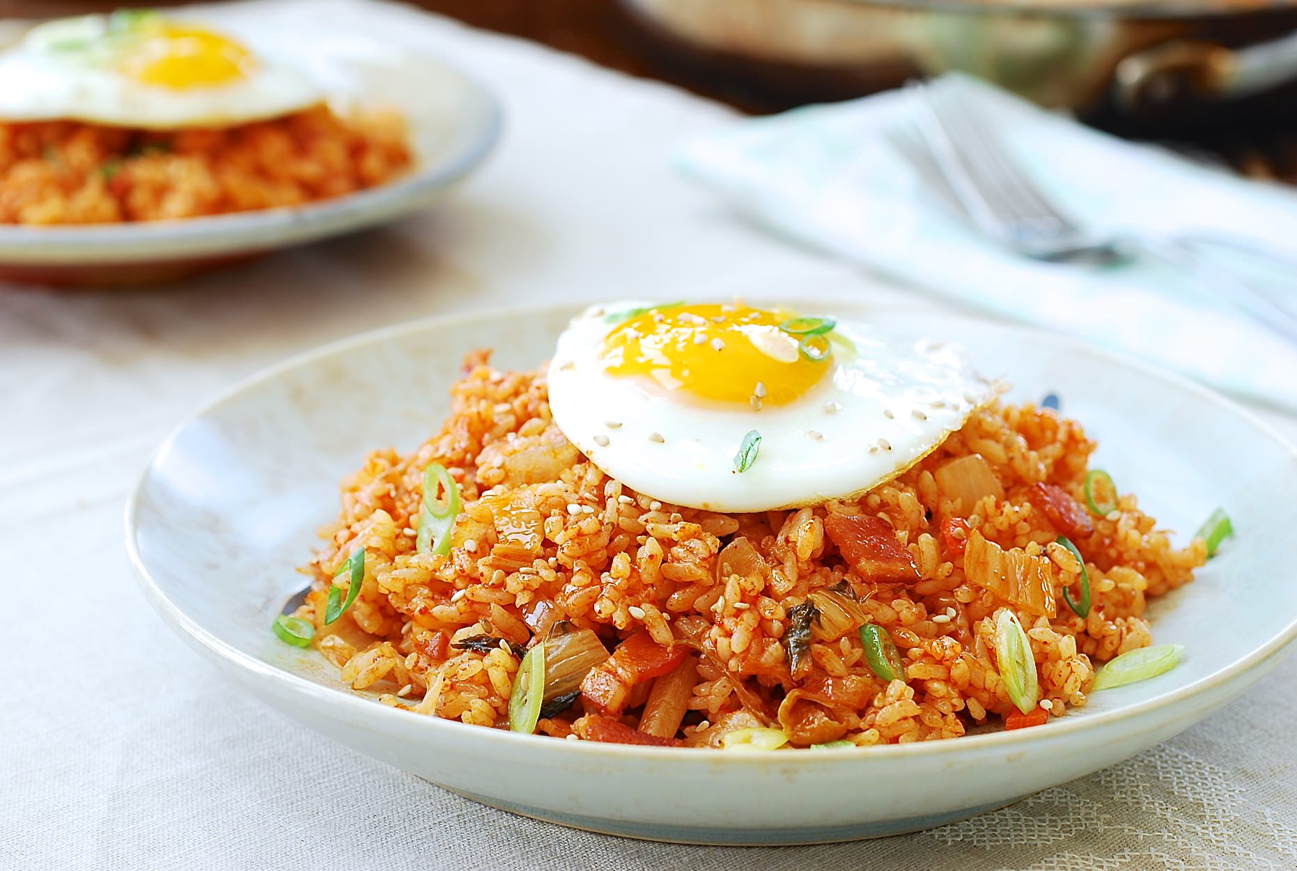 Kimchi Fried Rice (Kimchi Bokkeum Bap) - Korean Bapsang