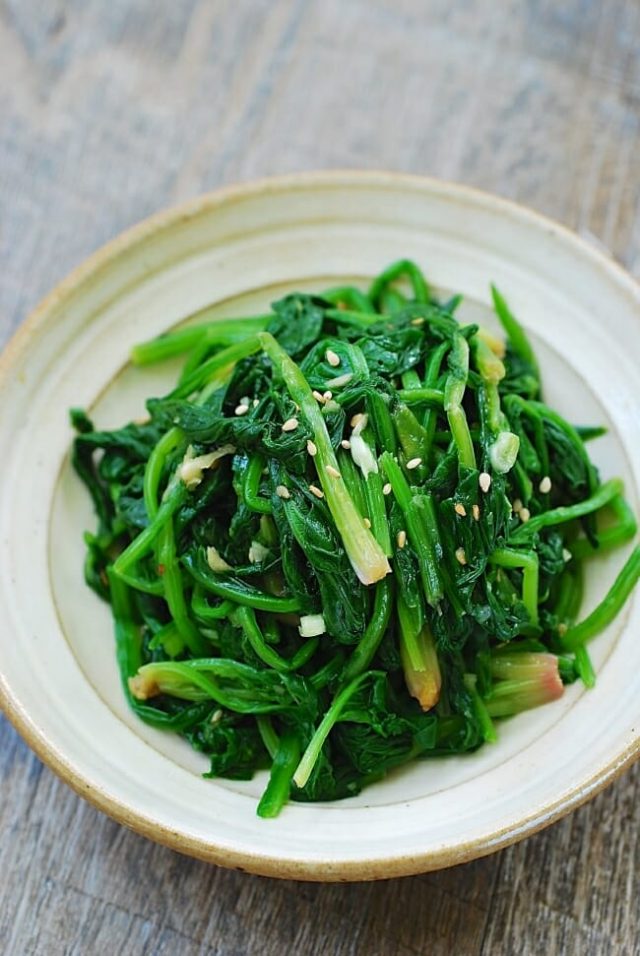 Sigeumchi Namul (Korean Spinach Side Dish) Korean Bapsang