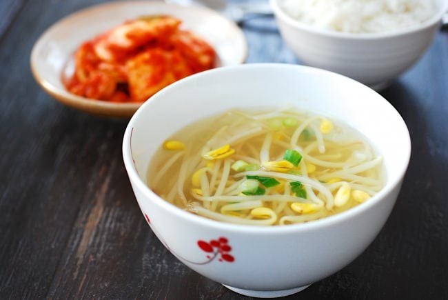 20 Korean Soup Recipes DSC 1933 e1478919774128 - 20 Korean Soup Recipes