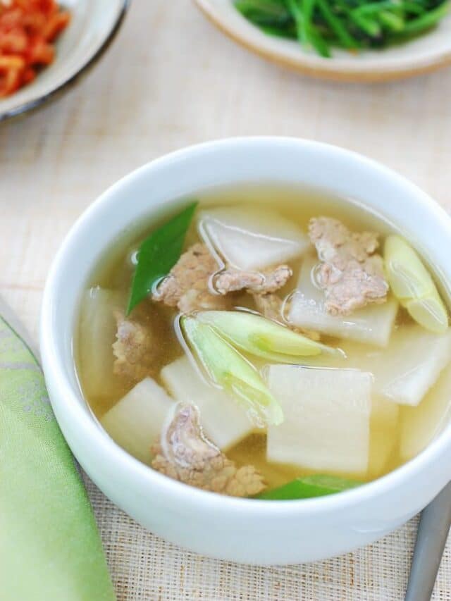 Muguk (Radish Soup)