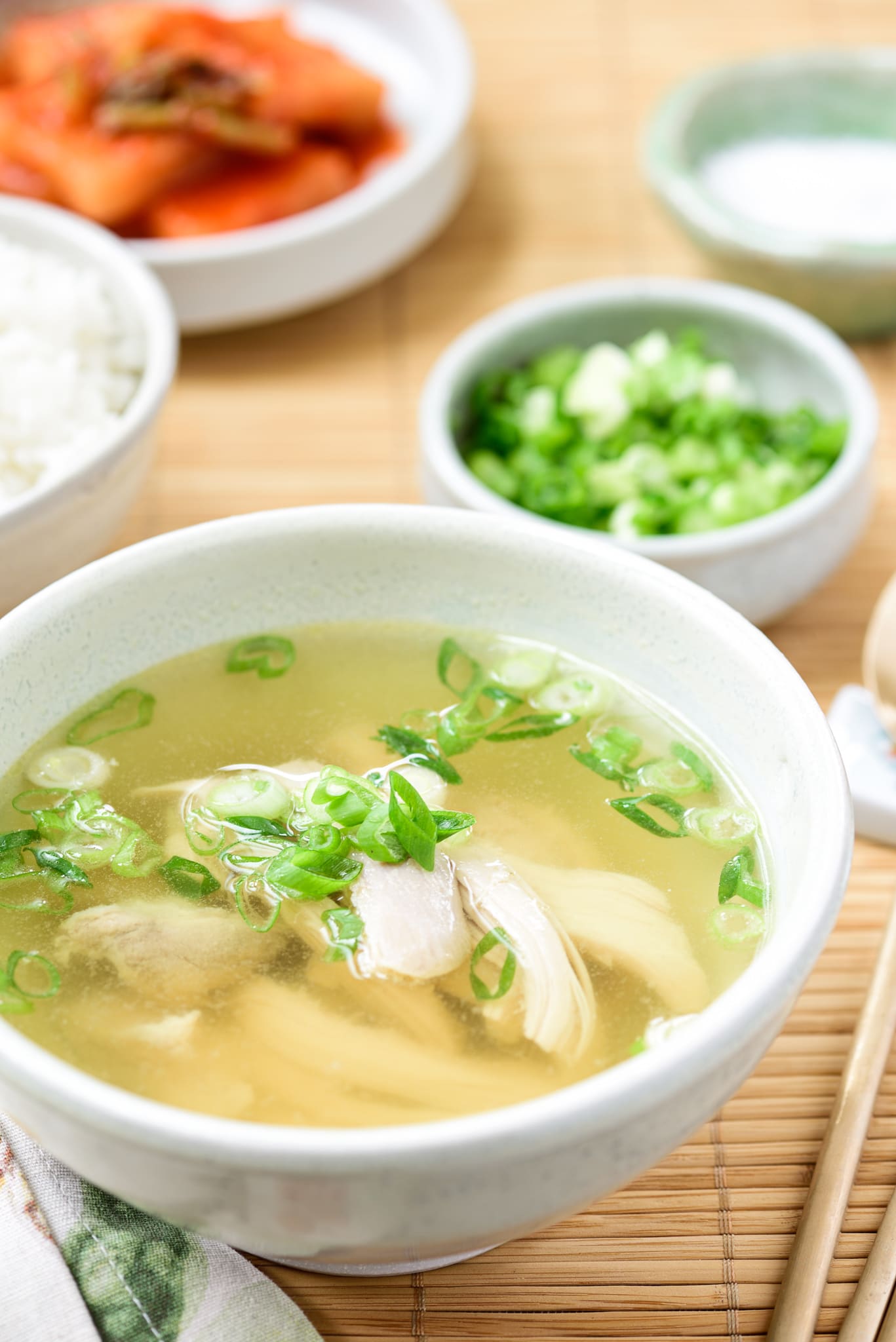 Dak Gomtang (Korean Chicken Soup) Korean Bapsang