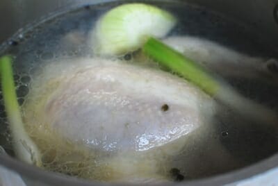 dak 2Bgomtang2 e1532211151346 - Dak Gomtang (Korean Chicken Soup)