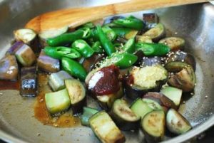 Spicy stir-fried eggplant side dish