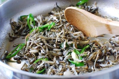 myulchi 2Bbokkeum 2B4 e1553485183207 - Myeolchi Bokkeum (Stir-fried Anchovies)