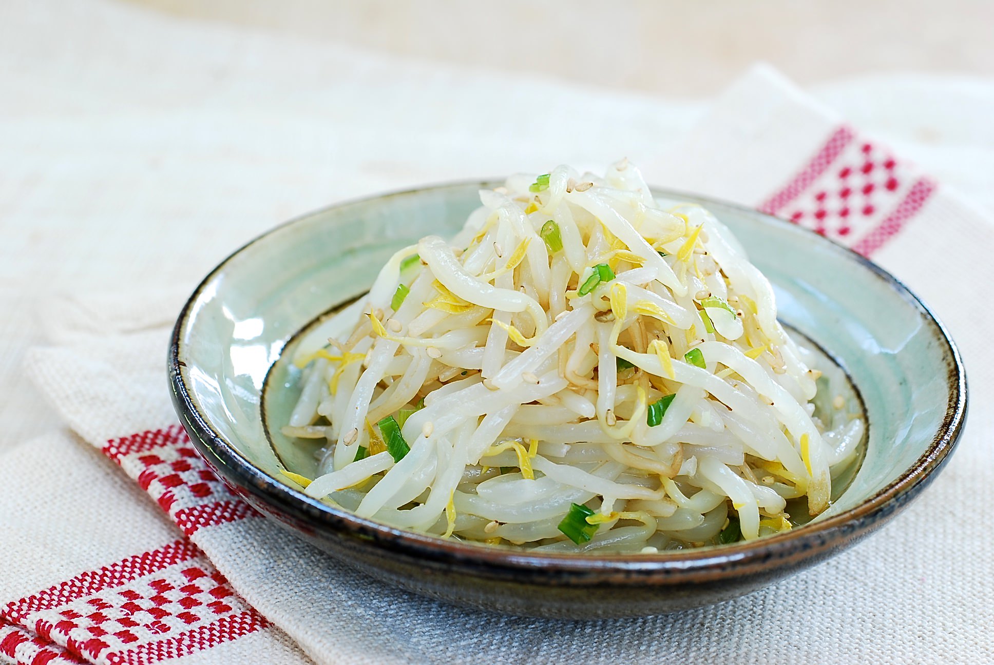 Sukju Namul (Mung Bean Sprouts)