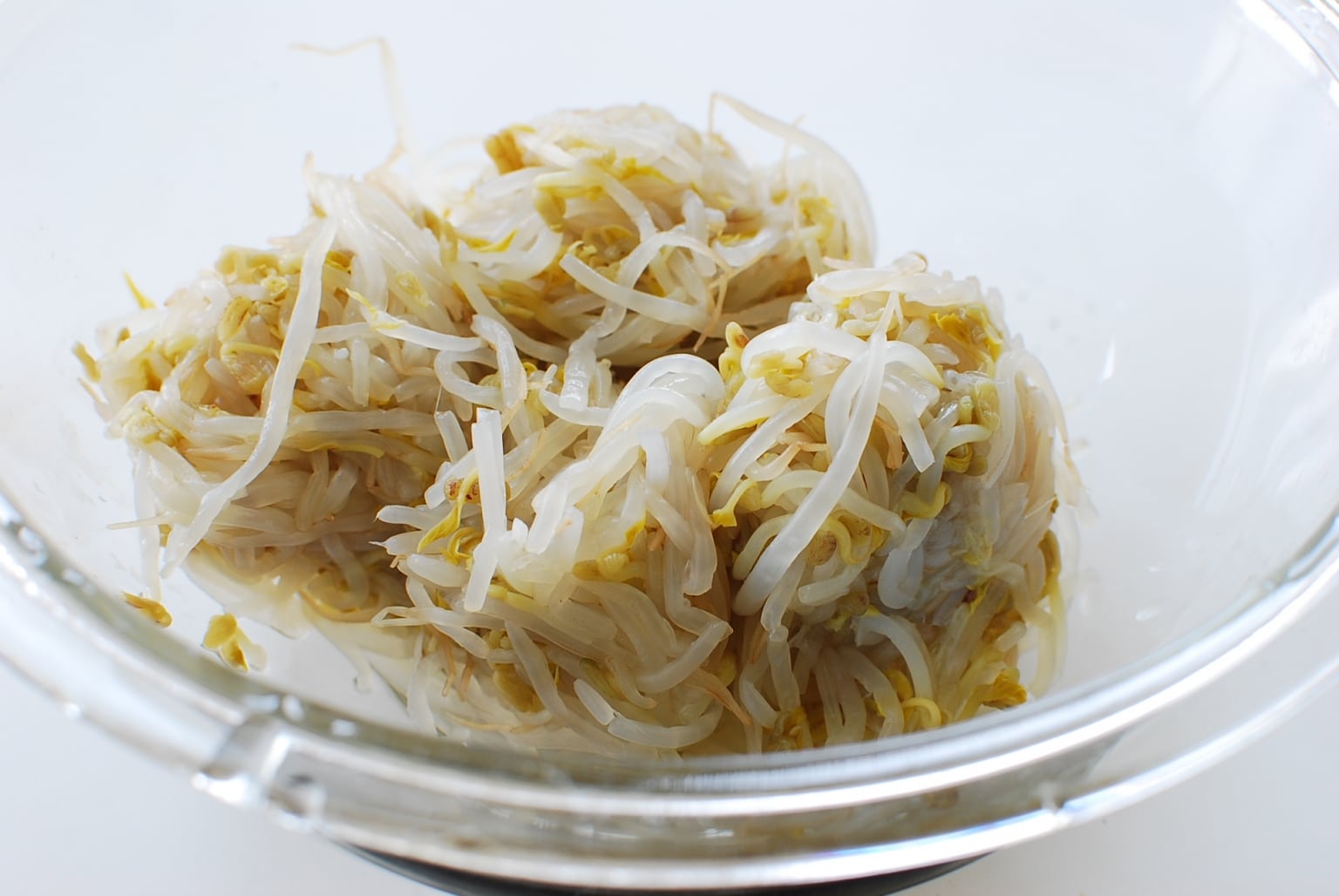 Sukju Namul (Seasoned Mung Bean Sprouts) Korean Bapsang