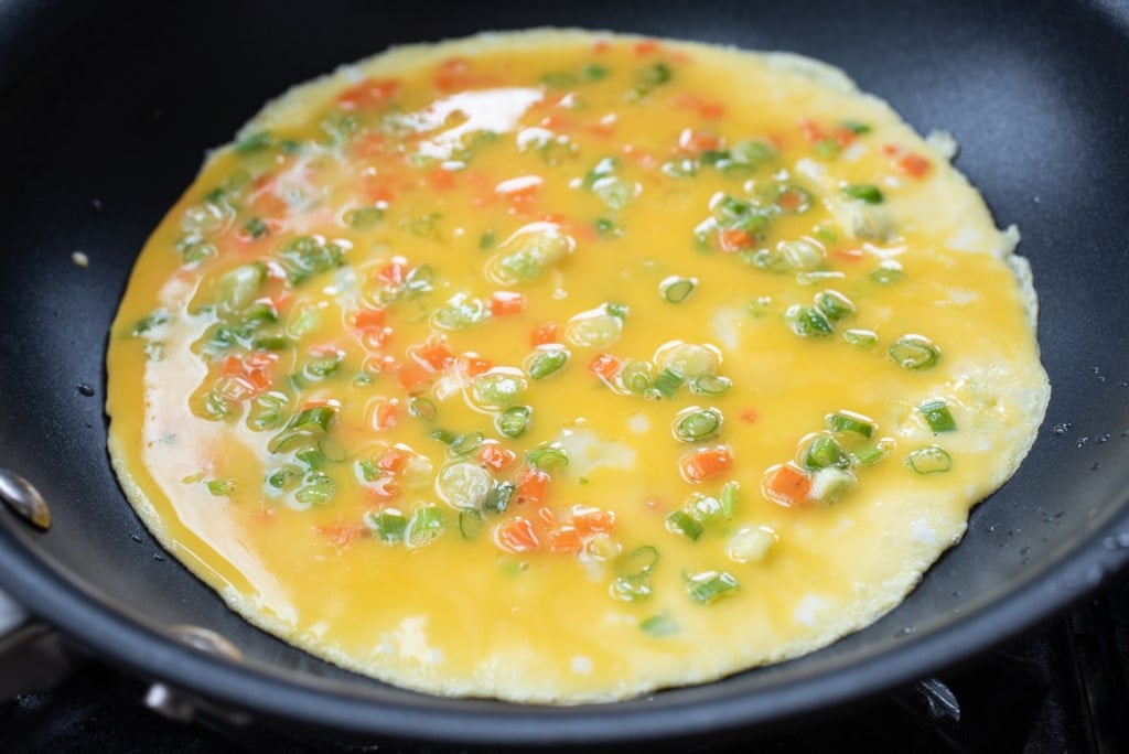 Gyeran Mari (Rolled Omelette) Korean Bapsang