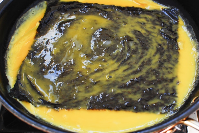 DSC 0232 640x428 - Gyeran Mari (Rolled Omelette) with Seaweed