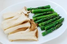 sanjeok recipe 4 - Sanjeok (Skewered Beef with Asparagus and Mushrooms)