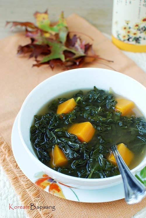 Kale doenjang soup 2 - Kale Doenjang Guk (Korean Soybean Paste Soup with Kale)