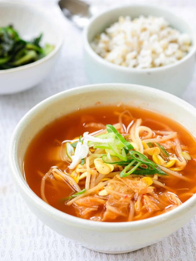 Kimchi Kongnamul Guk (Soybean Sprout Soup) Korean Bapsang
