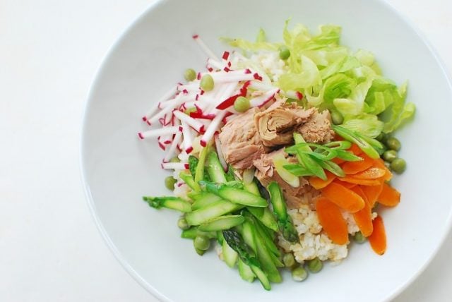 DSC 1329 e1492138048441 640x428 - Tuna Bibimbap with Spring Vegetables