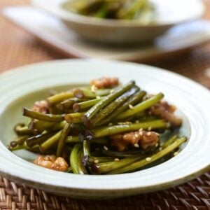DSC 3895 e1558230430963 300x300 - Stir-fried Garlic Scapes (Maneuljjong Bokkeum)