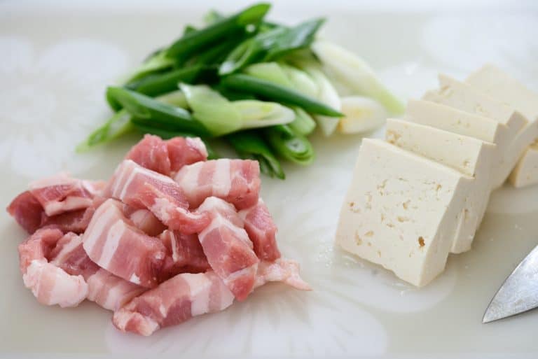 Meat, tofu, and scallions