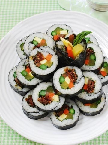 kimbap made with myulchi bokkeum (stir-fried dry anchovies)