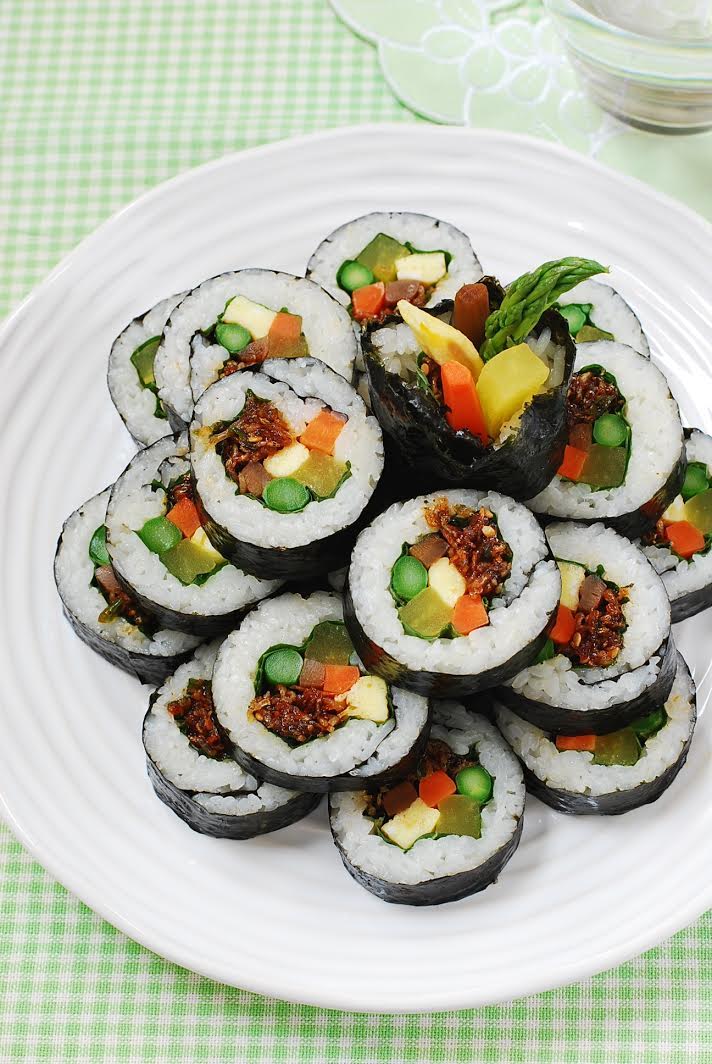 Myulchu gimbap 1 - Spring Vegetable Recipes