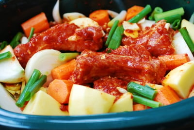 slow cooker Korean spicy pork ribs