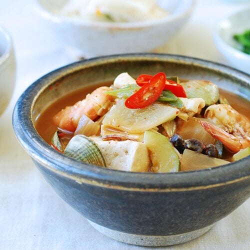 DSC 0823 2 e1655763035942 500x500 - Seafood Doenjang Jjigae