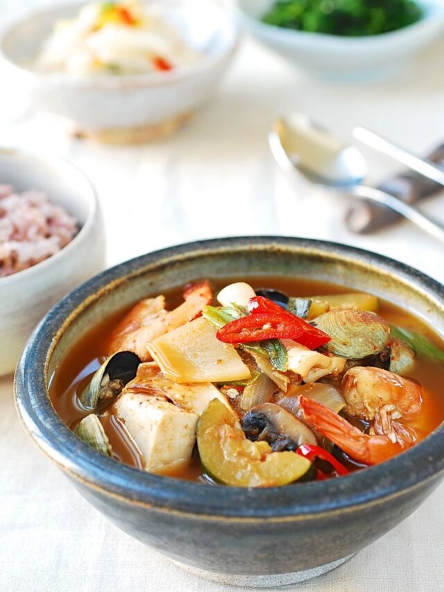 Korean Seafood Doenjang Jjigae