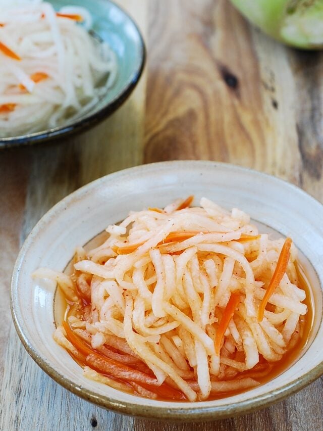 Musaengchae (Sweet and Sour Radish Salad) Korean Bapsang