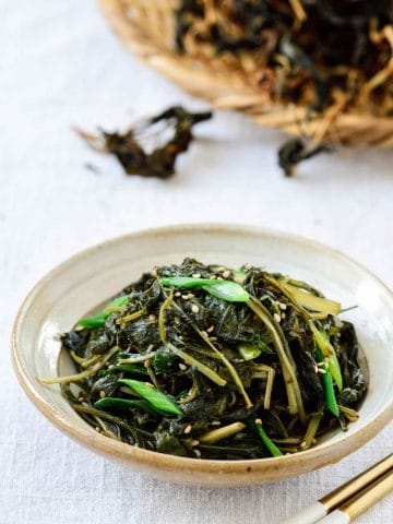 Chwinamul (aster scaber greens) recipe