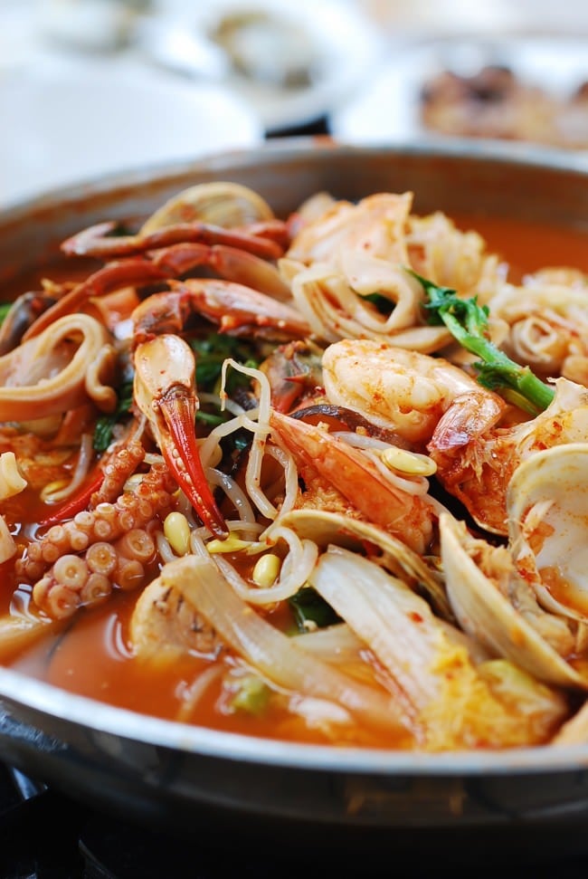 DSC 1130 e1455574693247 - Haemul Jeongol (Spicy Seafood Hot Pot)