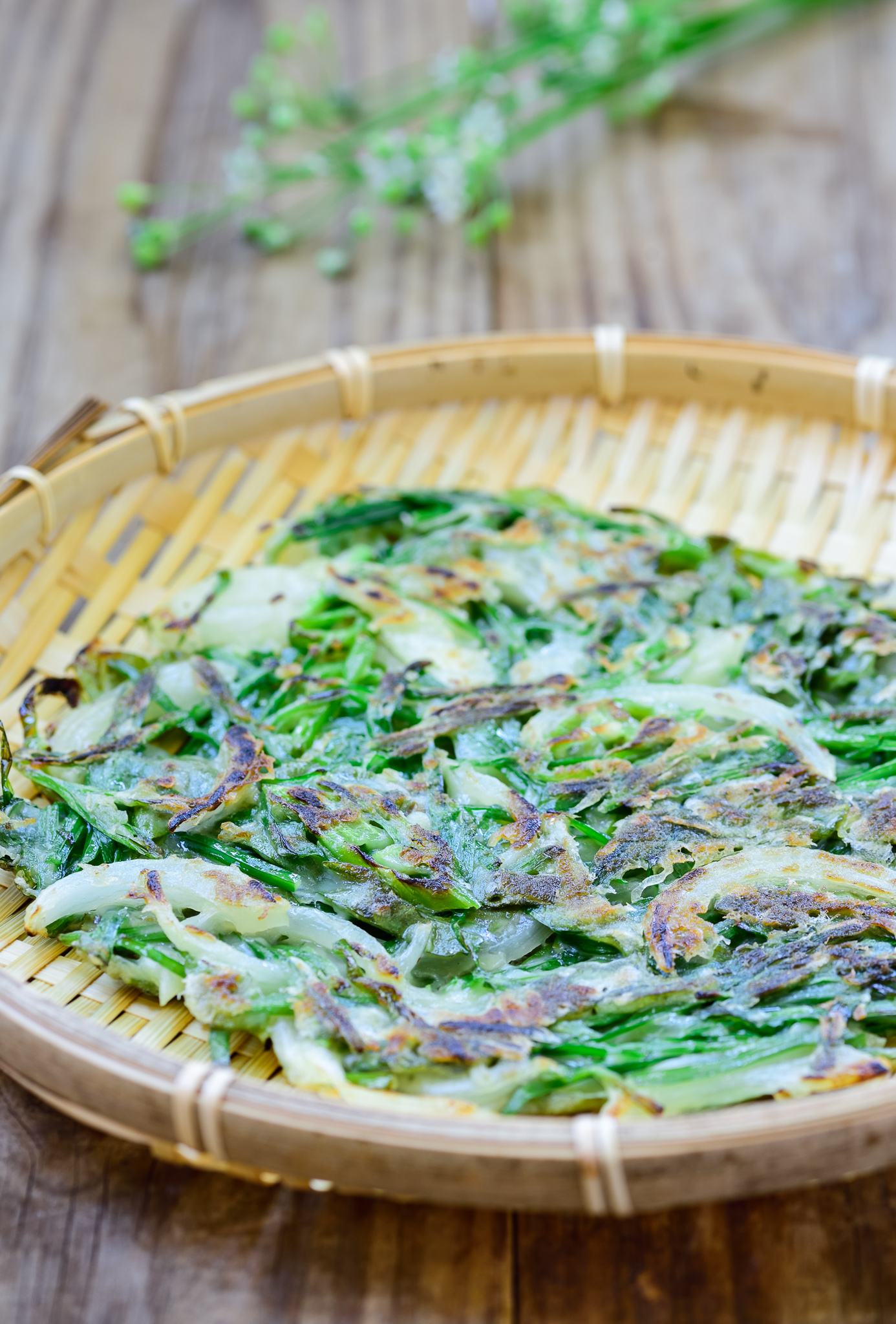 Buchujeon (Korean Pancakes Made with Garlic Chives)