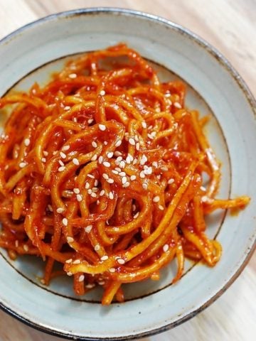 Spicy shredded dried squid side dish