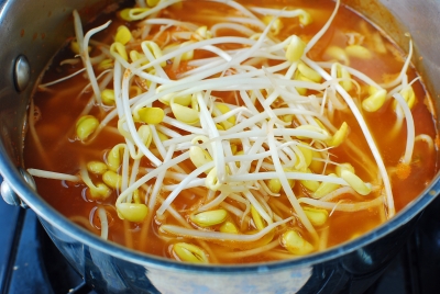 DSC 2359 e1484544770383 - Kimchi Kongnamul Guk (Soybean Sprout Soup with Kimchi)