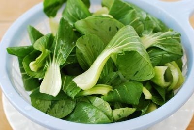 Stir-fried chicken and bok choy