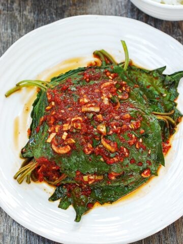 Korean perilla leaf side dish