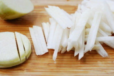 Mu Doenjang Guk (Korean Soybean Paste Radish Soup)