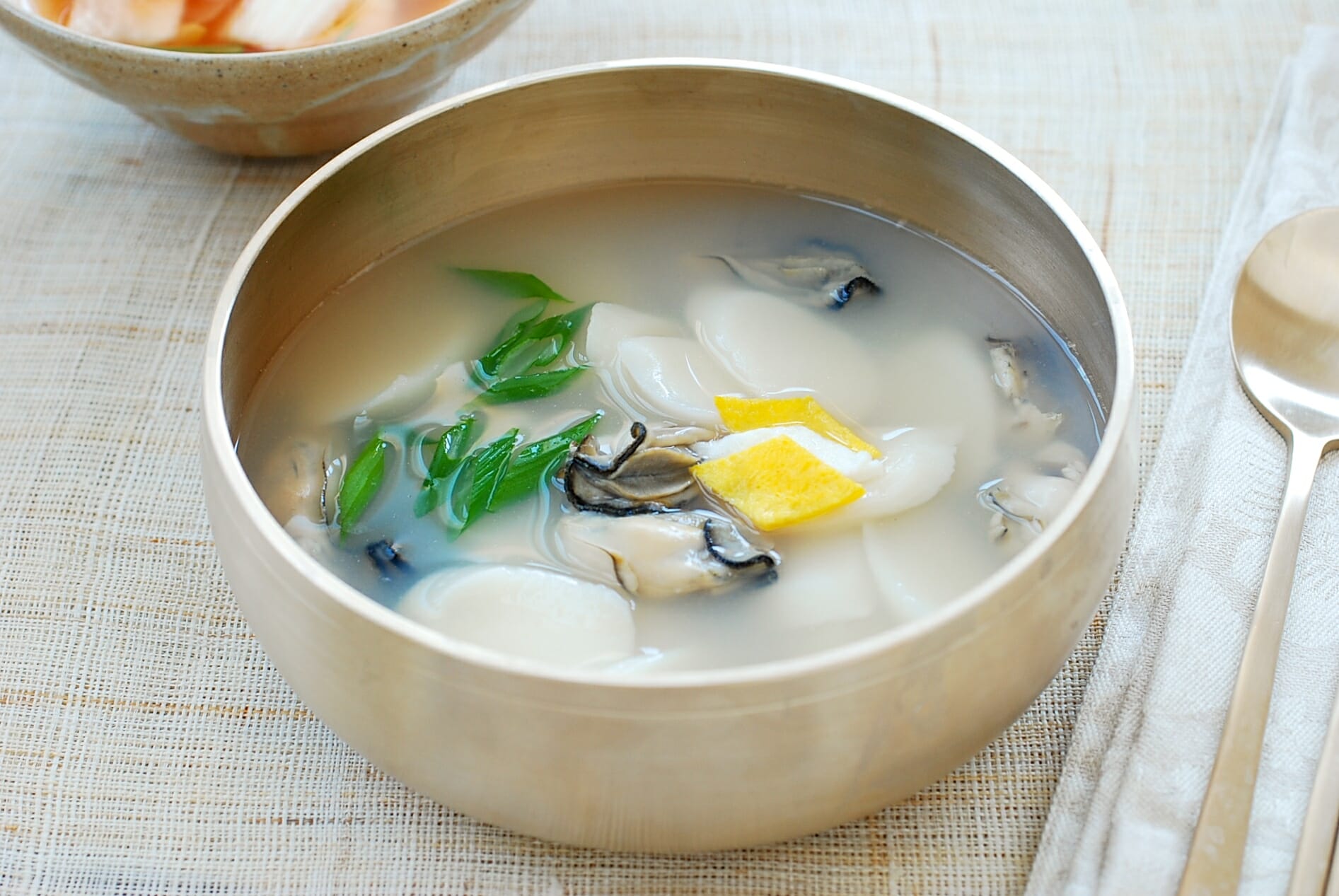Gul Tteokguk (Oyster Rice Cake Soup)