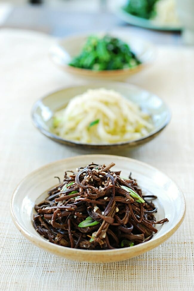 DSC 2678 e1518585135735 - Gosari Namul (Fiddlehead Ferns Side Dish)