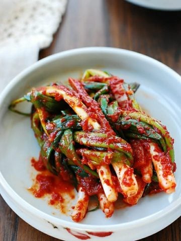 Pa Kimchi (Green Onion Kimchi)