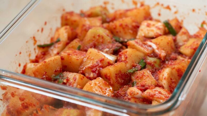 DSC9319 3 e1739046702859 - Kkakdugi (Cubed Radish Kimchi)