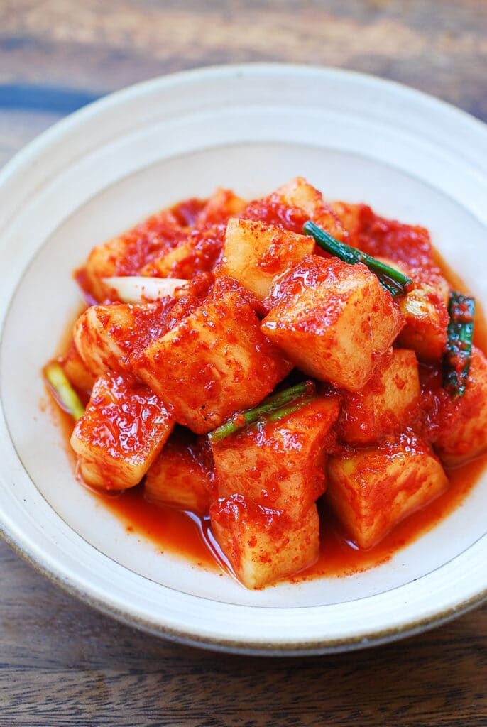 Kkakdugi (Cubed Radish Kimchi) Korean Bapsang