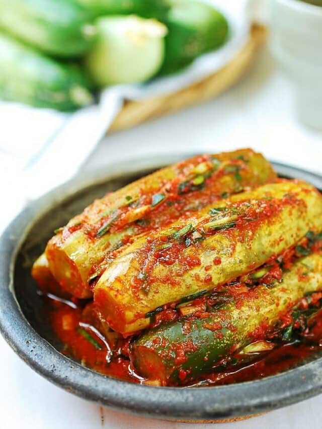 Oi Sobagi (Stuffed Cucumber Kimchi) Korean Bapsang