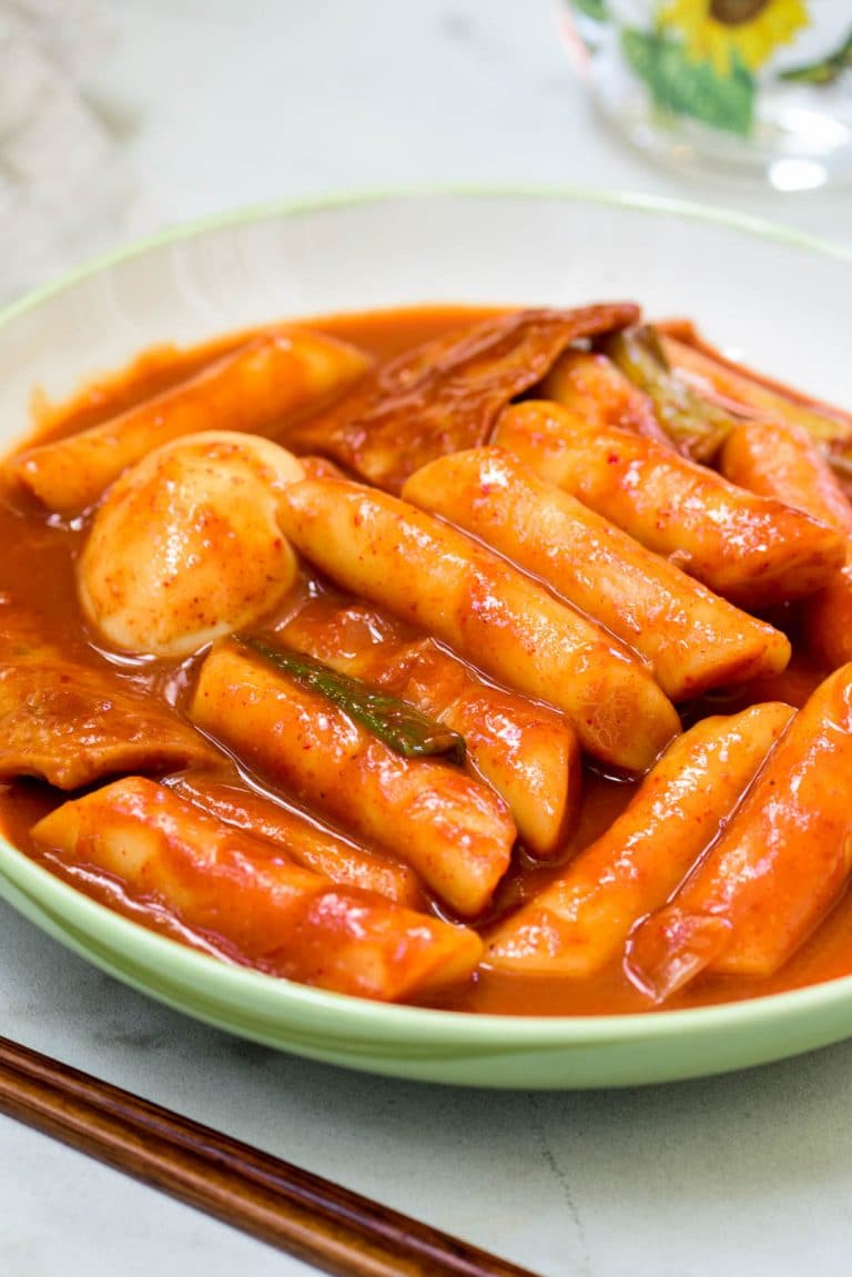 Tteokbokki (Spicy Stir-fried Rice Cakes) - Korean Bapsang