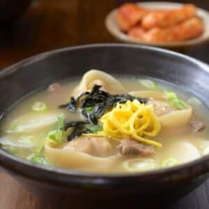 DSC 1564 e1549349046240 300x300 - Tteok Mandu Guk (Rice Cake Soup with Dumplings)