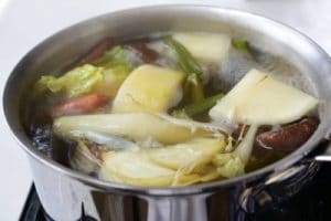 Boiling vegetables in a pot