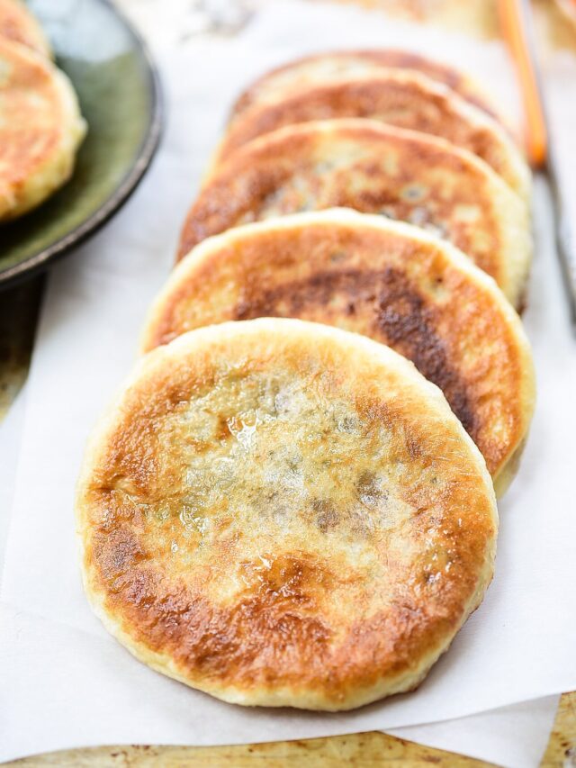 Hotteok (Korean Sweet Pancakes) Korean Bapsang