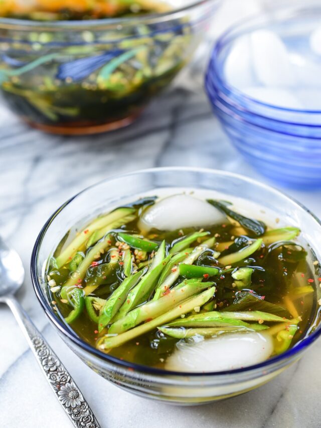Oi Naengguk (Chilled Cucumber Soup)