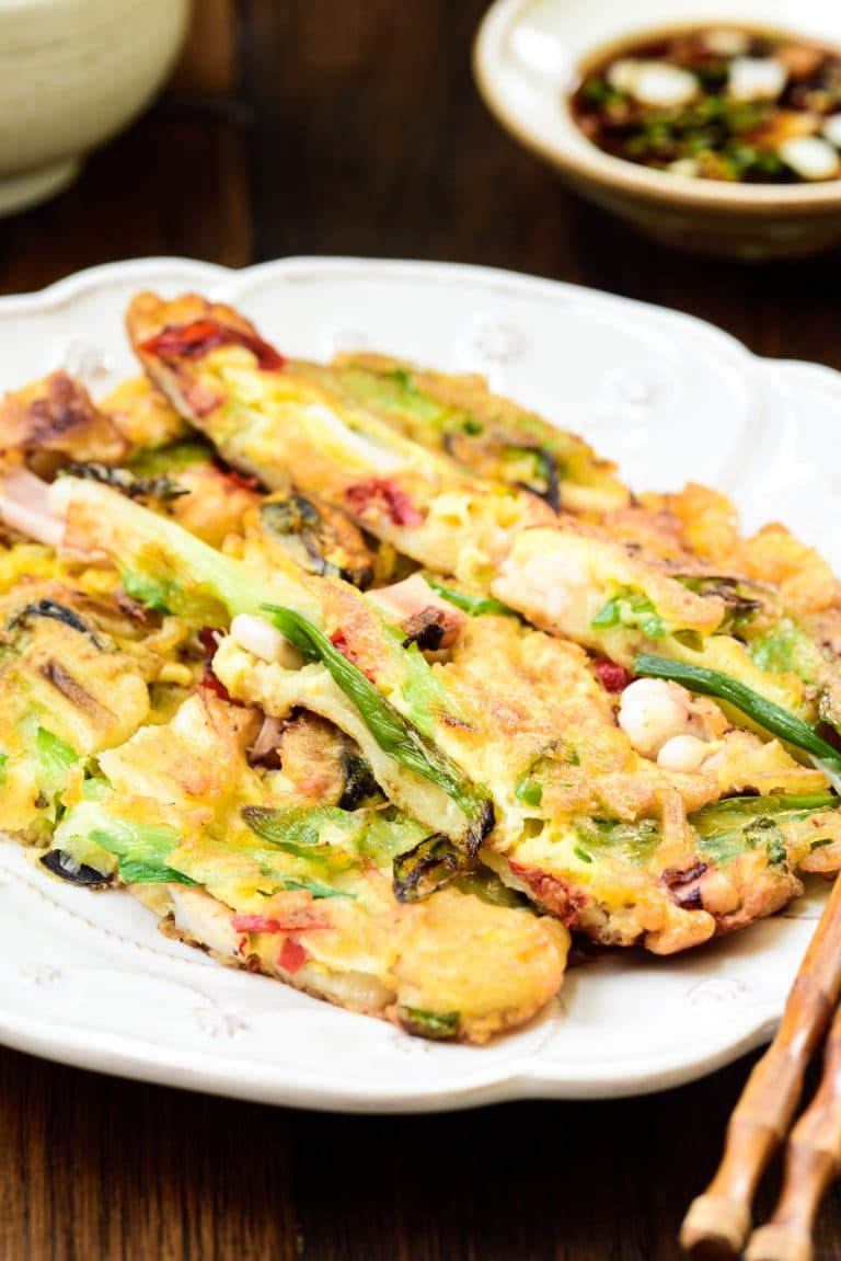 Haemul Pajeon (Seafood Scallion Pancake) Korean Bapsang