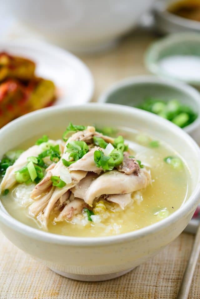 Dak Gomtang (Korean Chicken Soup) Korean Bapsang