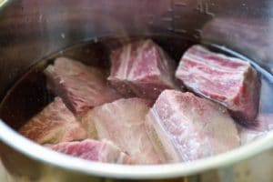Beef short ribs in the pressure cooker